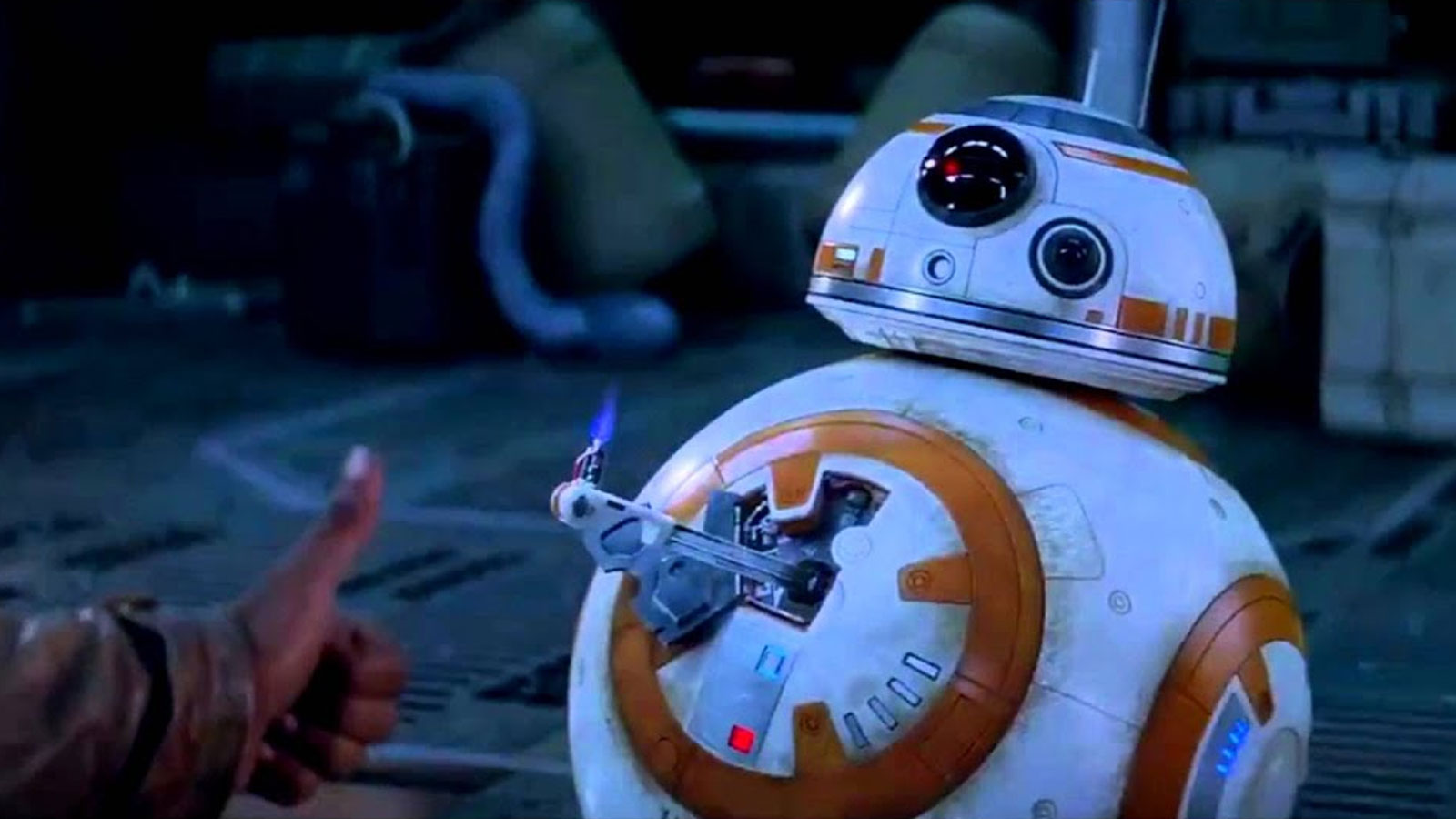 BB-8 droid giving a thumbs up